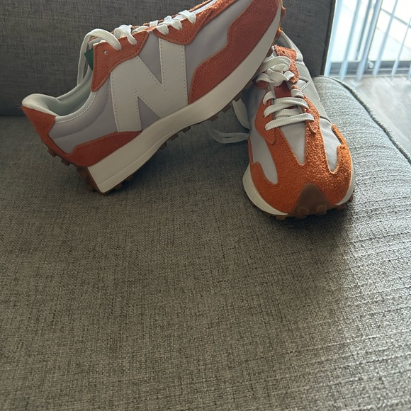 New Balance FIGS - Picture 2 of 5